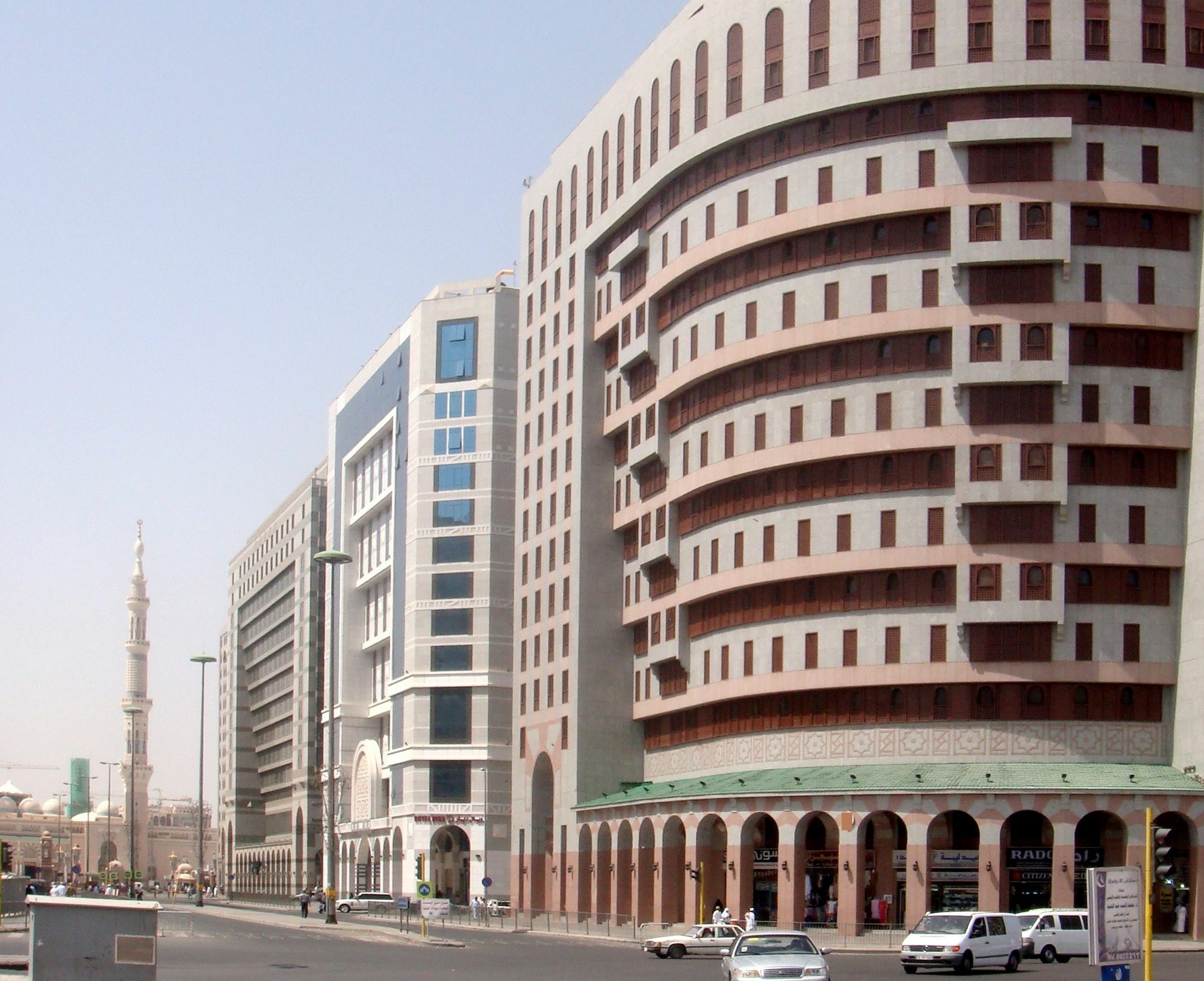 Intercontinental Dar Al Hijra Madinah, An Ihg Hotel Medina Exterior photo Residential buildings in Medina